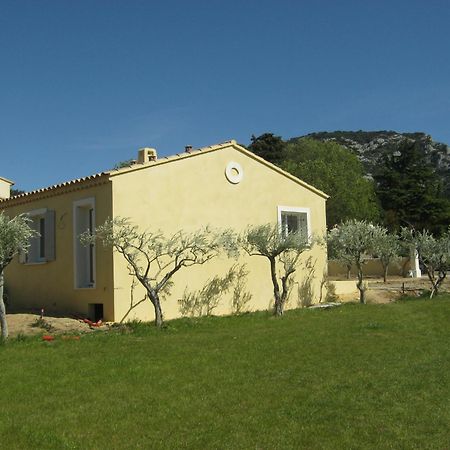 Vila Le Jardin Des Tourterelles Robion en Luberon Exteriér fotografie
